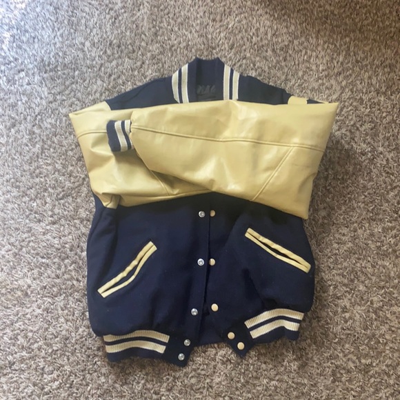 This is a custom crafted jacket - Picture 1 of 3